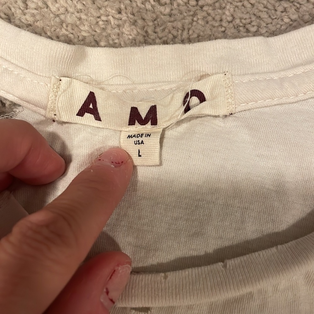 AMO Tee - Picture 2 of 2
